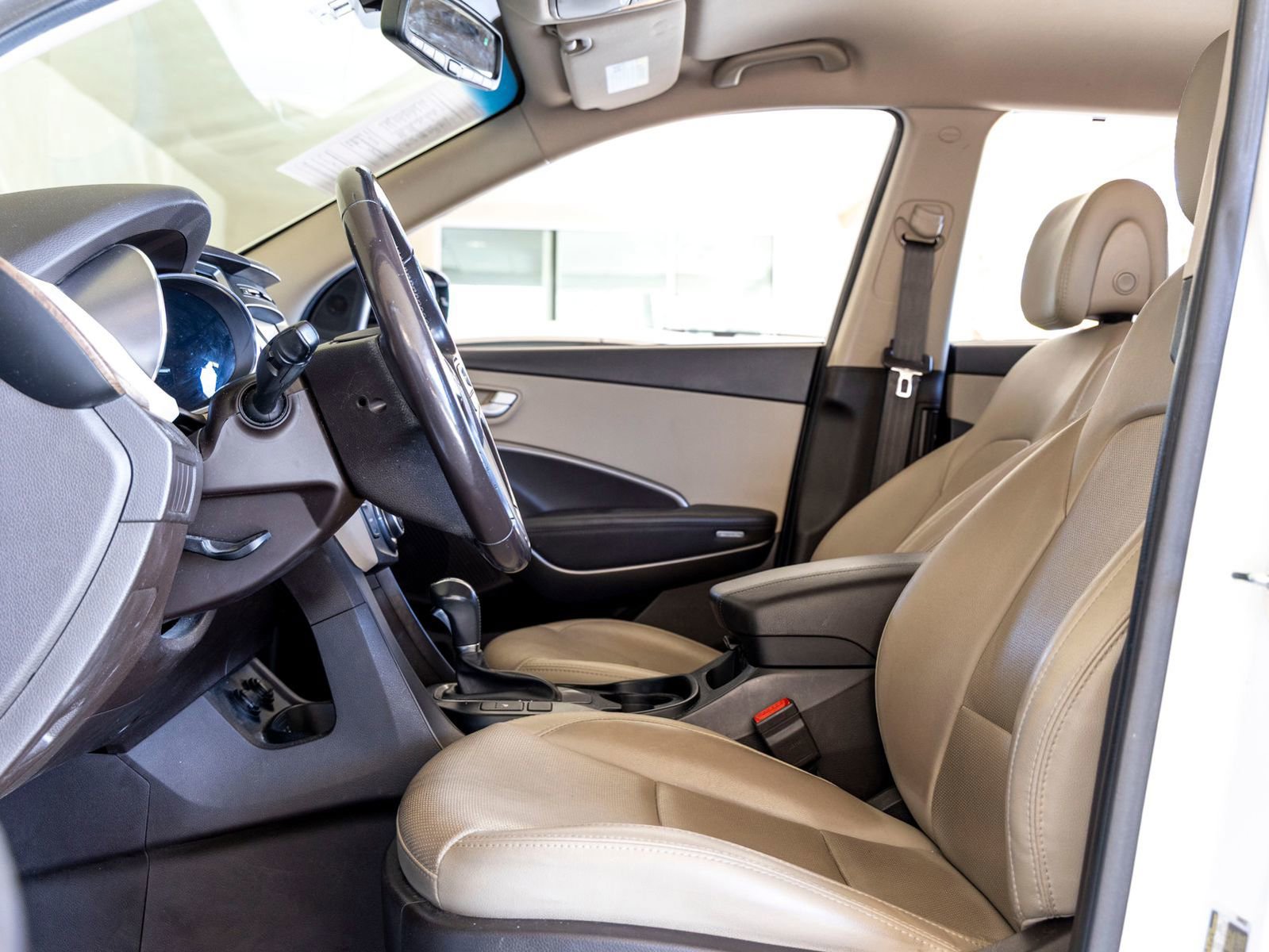 Used 2018 Hyundai Santa Fe Sport 2.0T FWD image 16