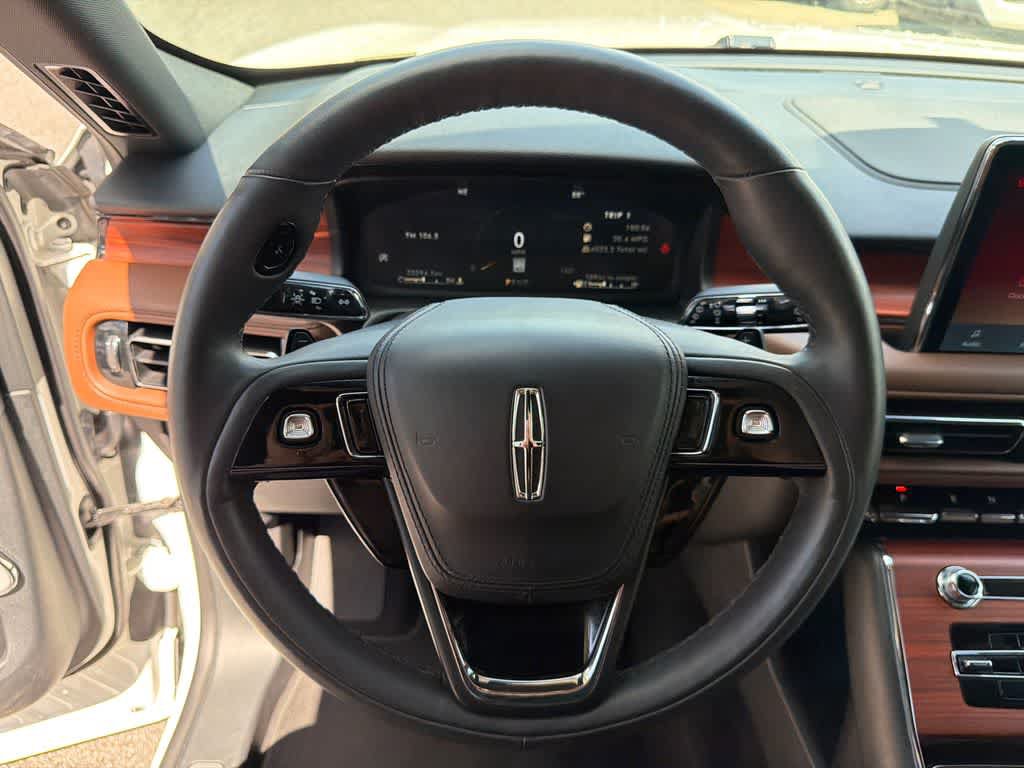 Used 2024 Lincoln Aviator Reserve w/ Equipment Group 201A AWD/4WD image 23