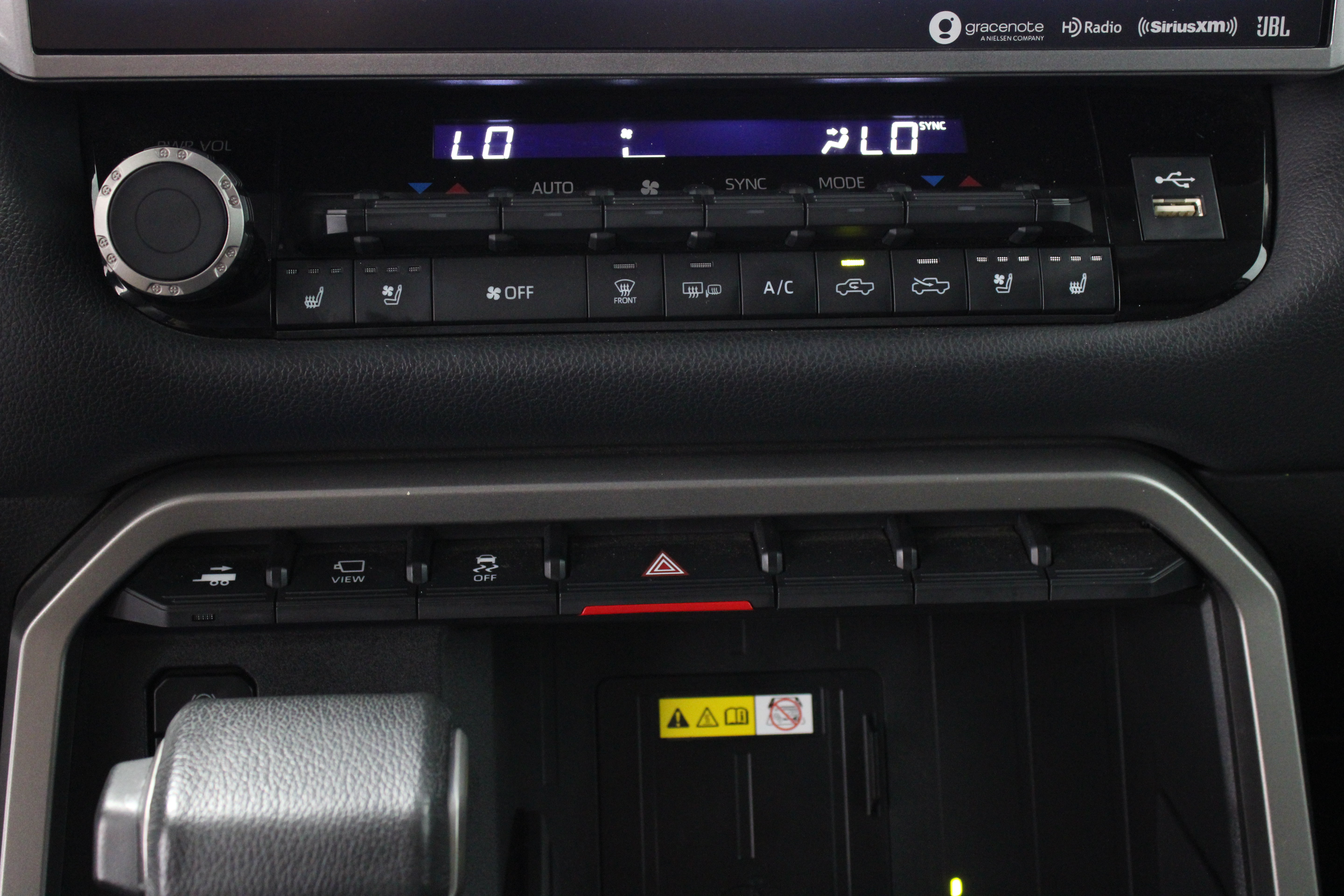 Used 2023 Toyota Tundra Limited AWD/4WD image 22