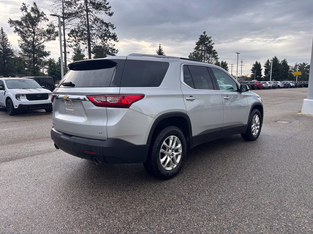 Used 2018 Chevrolet Traverse LT w/ LPO, Floor Liner Package AWD/4WD image 3