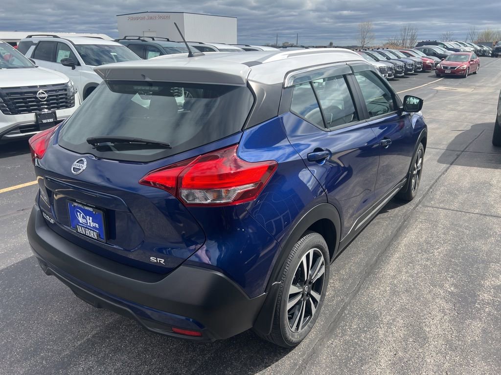 Used 2019 Nissan Kicks SR FWD image 5