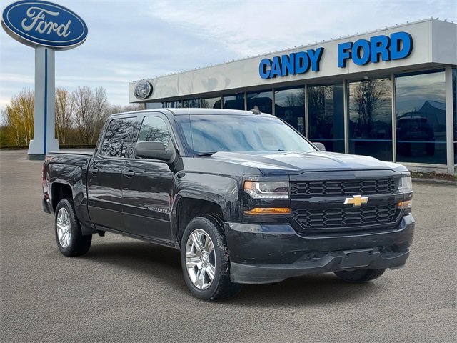 Used 2018 Chevrolet Silverado 1500 Custom w/ Custom Value Package image 1