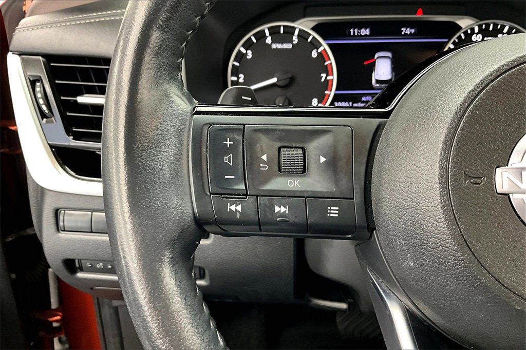 Used 2022 Nissan Rogue SL w/ SL Premium Package image 18