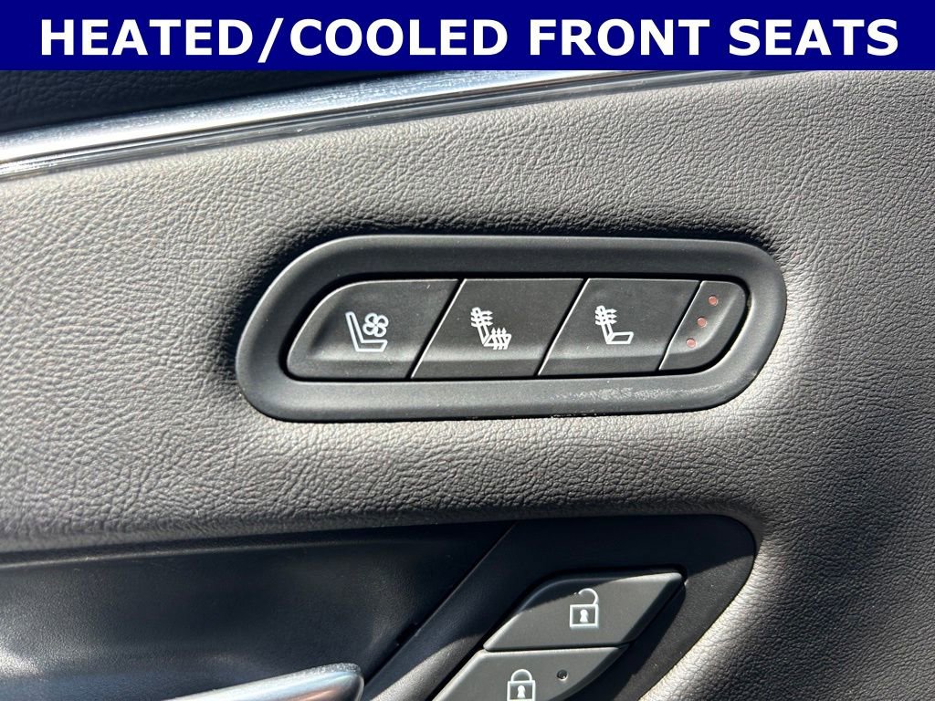 Used 2023 Cadillac Escalade ESV Premium Luxury AWD/4WD image 7