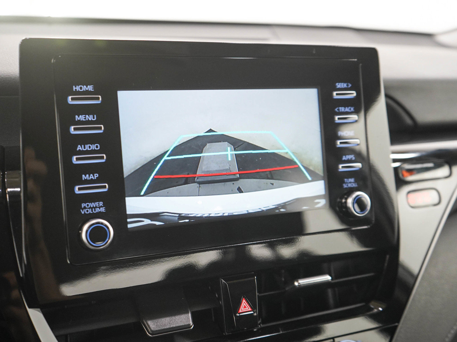 Used 2024 Toyota Camry SE FWD image 20