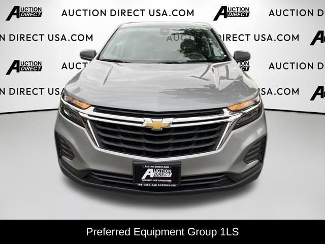 Used 2023 Chevrolet Equinox LS w/ LS Convenience Package AWD/4WD image 2