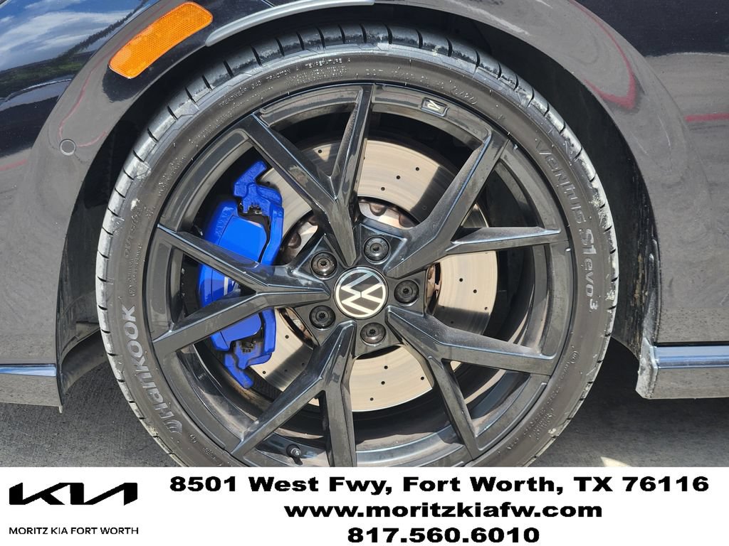 Used 2023 Volkswagen Golf 20th Anniversary Edition w/ Golf Protection Package AWD/4WD image 9