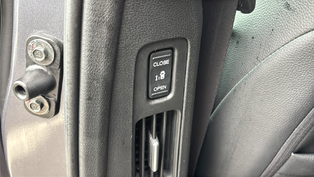 Used 2025 Honda Odyssey EX-L image 38