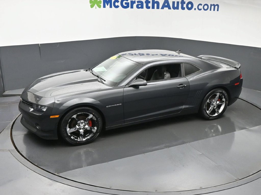 Used 2015 Chevrolet Camaro LT RWD image 16