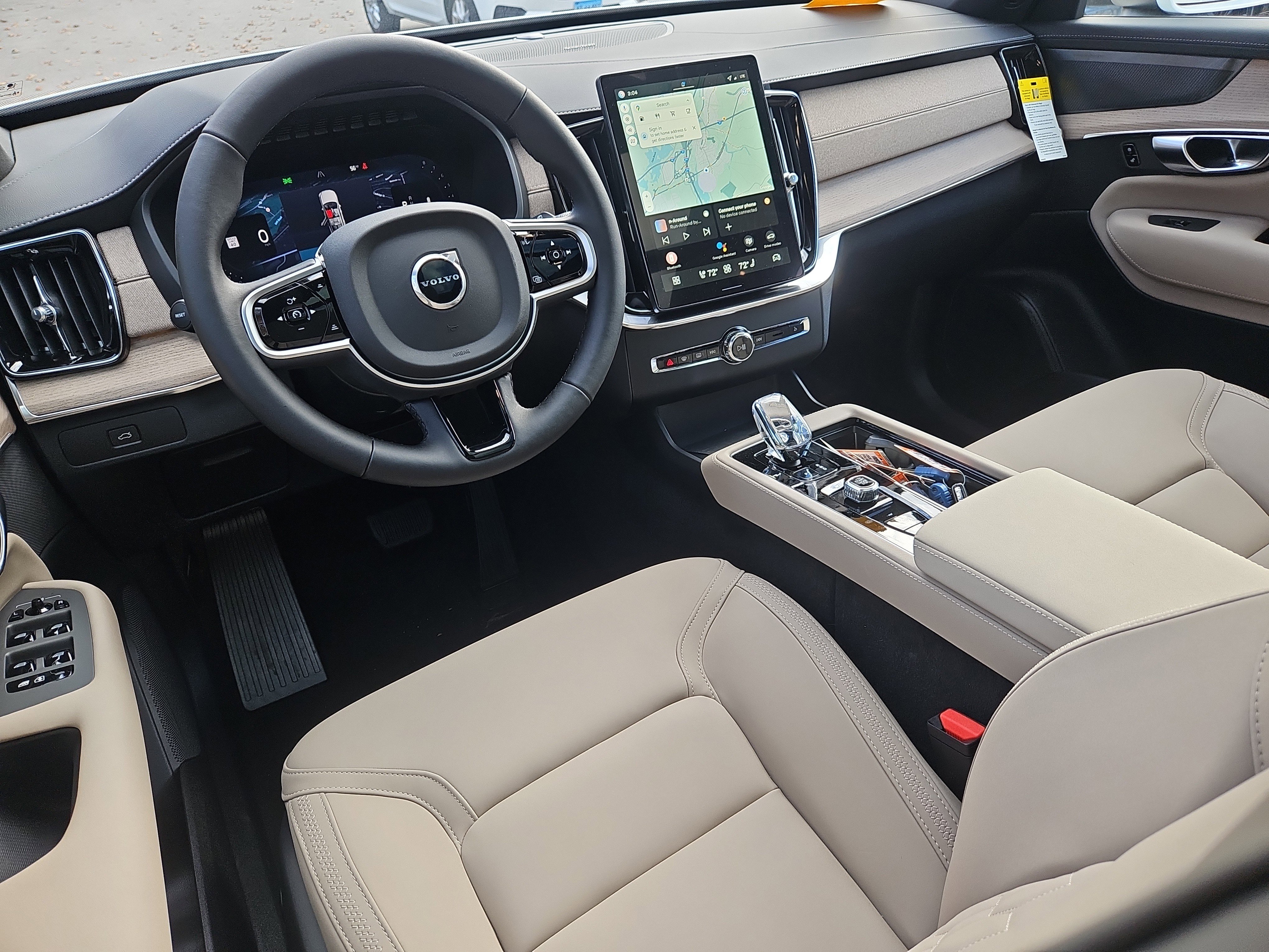 New 2026 Volvo XC90 B6 Plus w/ Protection Package Premier image 3