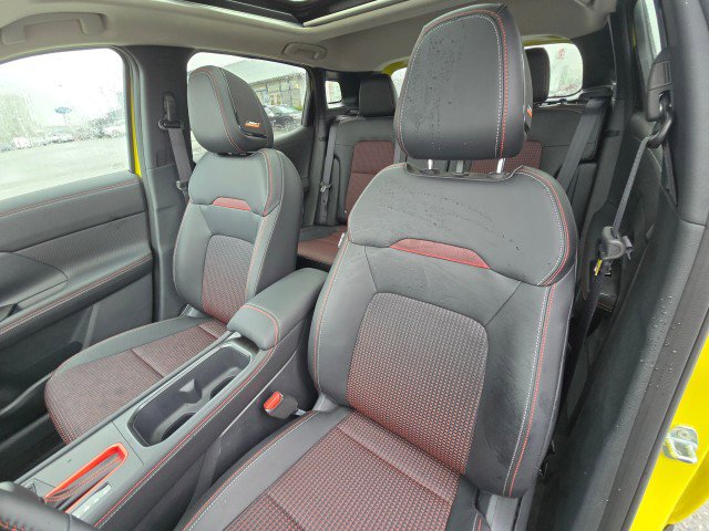 New 2025 Nissan Kicks SR w/ SR Premium Package image 25