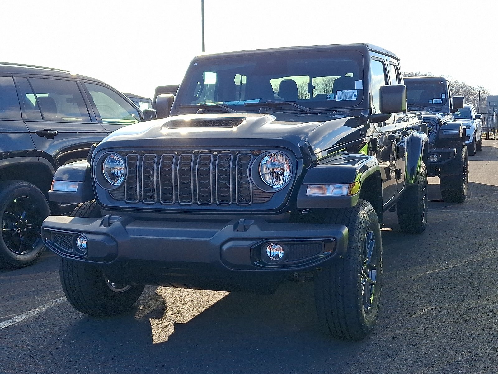 New 2026 Jeep Gladiator Sport AWD/4WD image 3