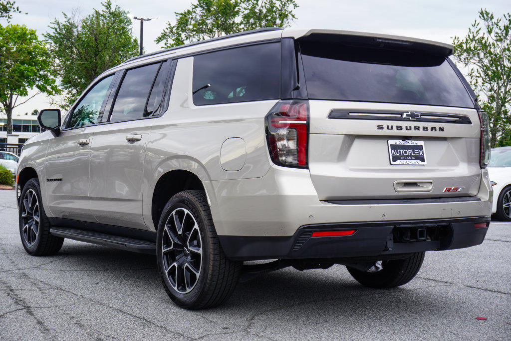Used 2024 Chevrolet Suburban RST RWD image 31