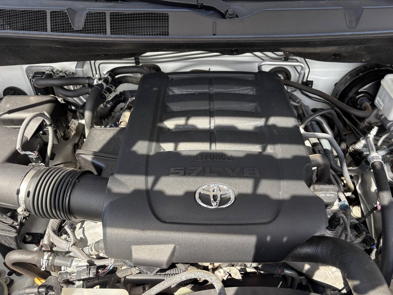 Used 2015 Toyota Sequoia SR5 AWD/4WD image 41