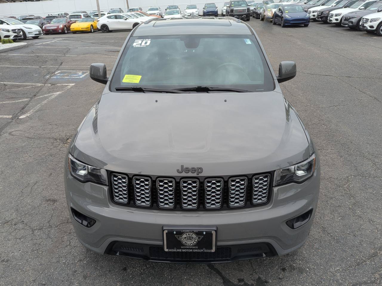 Used 2020 Jeep Grand Cherokee Altitude AWD/4WD image 3