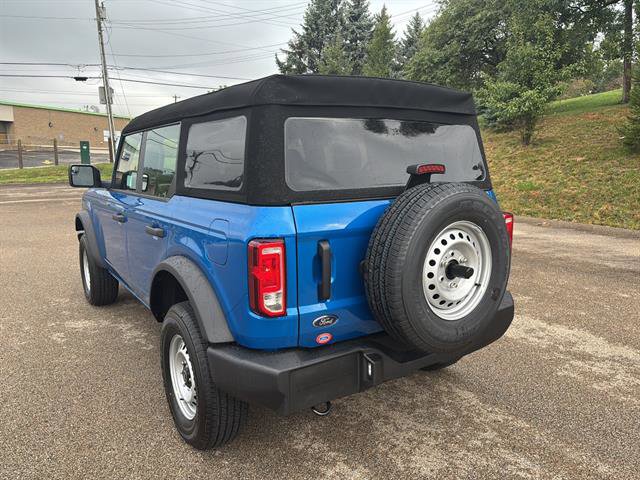 New 2025 Ford Bronco 4-Door image 2