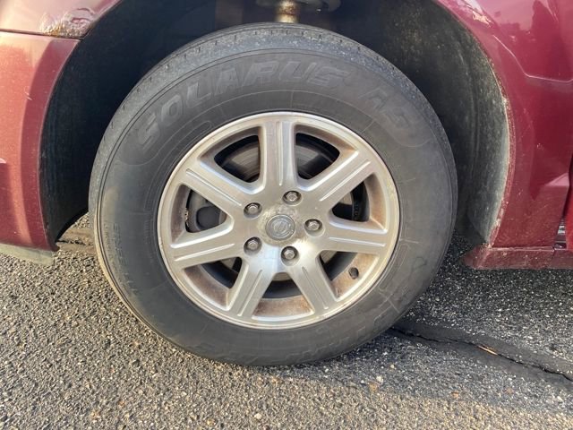 Used 2009 Chrysler Town & Country Touring image 19