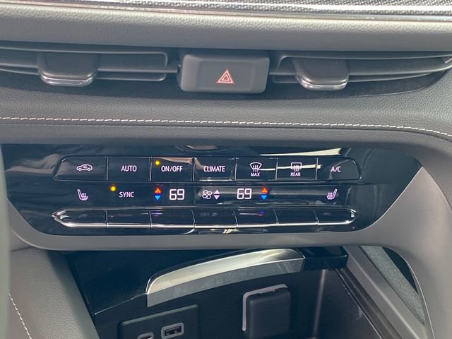 Certified 2023 Buick Envision Essence FWD image 12
