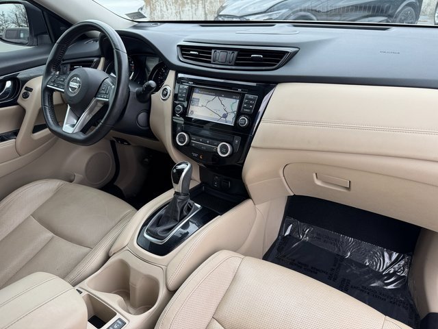 Used 2017 Nissan Rogue SL w/ SL Premium Package image 20