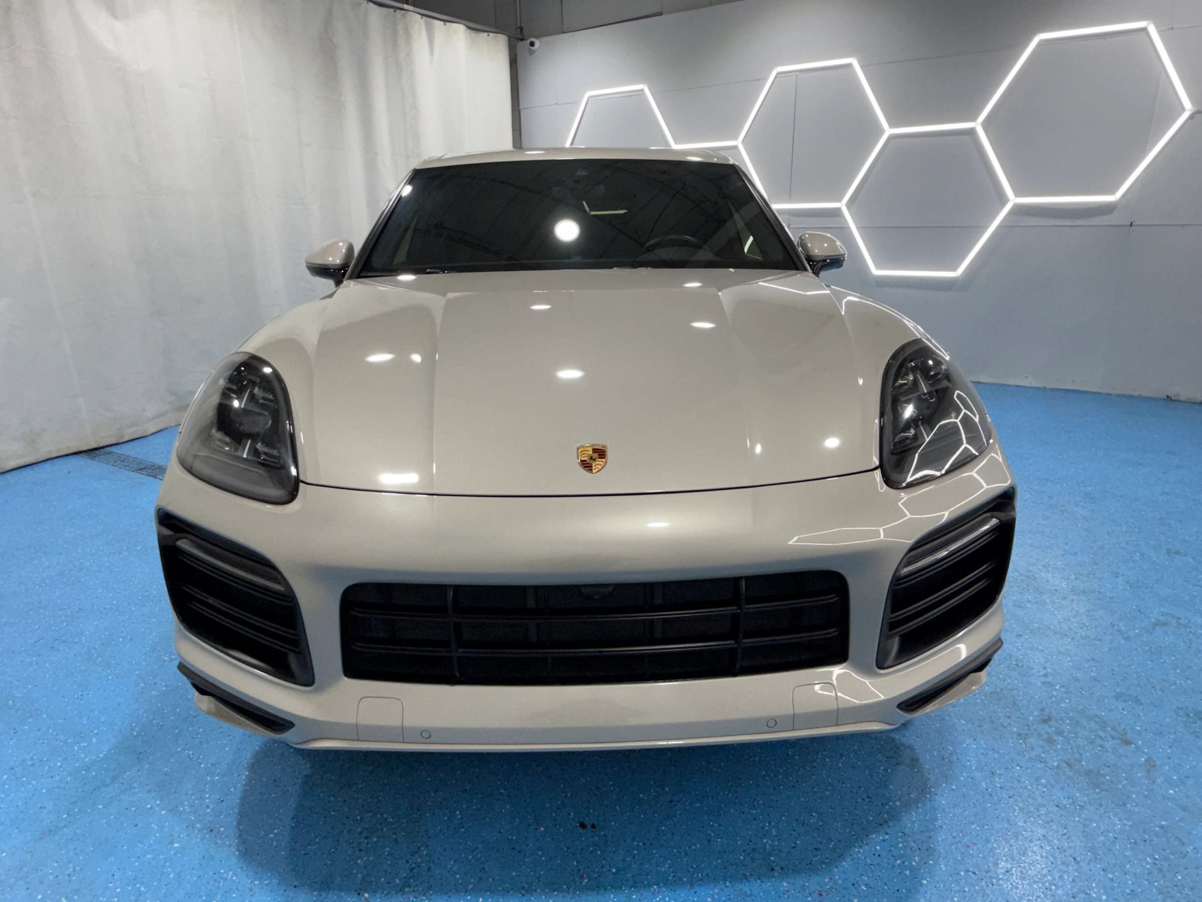Used 2021 Porsche Cayenne GTS AWD/4WD image 9