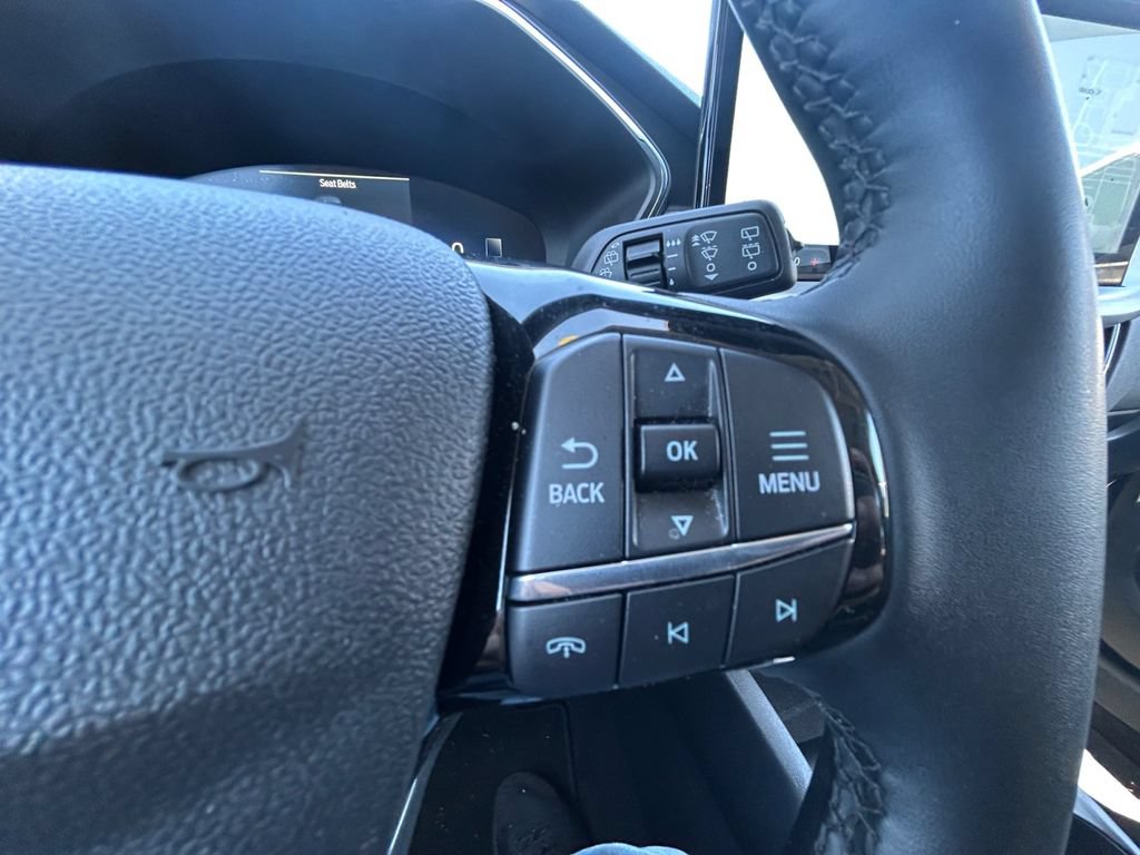 Used 2025 Ford Escape Platinum AWD/4WD image 23
