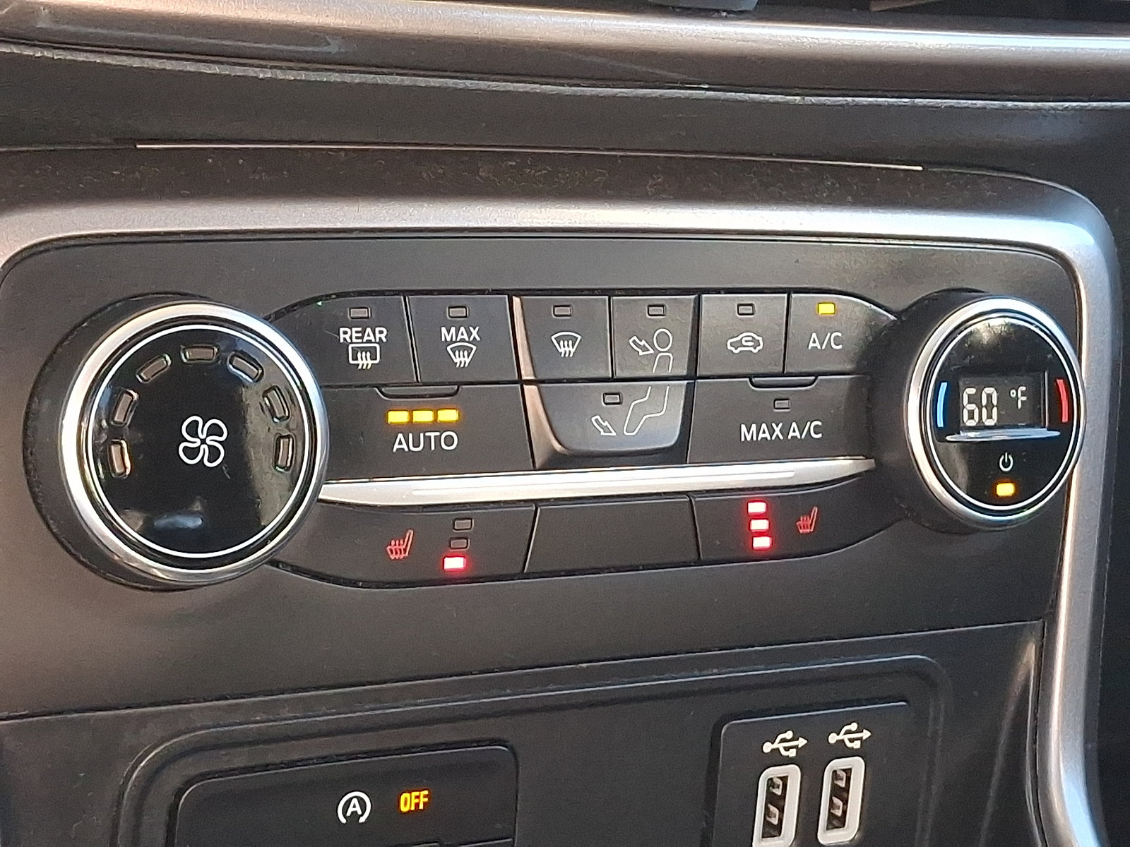 Used 2019 Ford EcoSport SE w/ SE Convenience Package AWD/4WD image 17