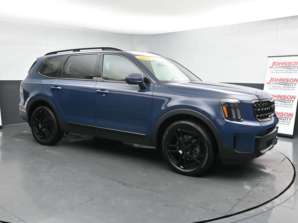 Used 2025 Kia Telluride EX X-Line image 2