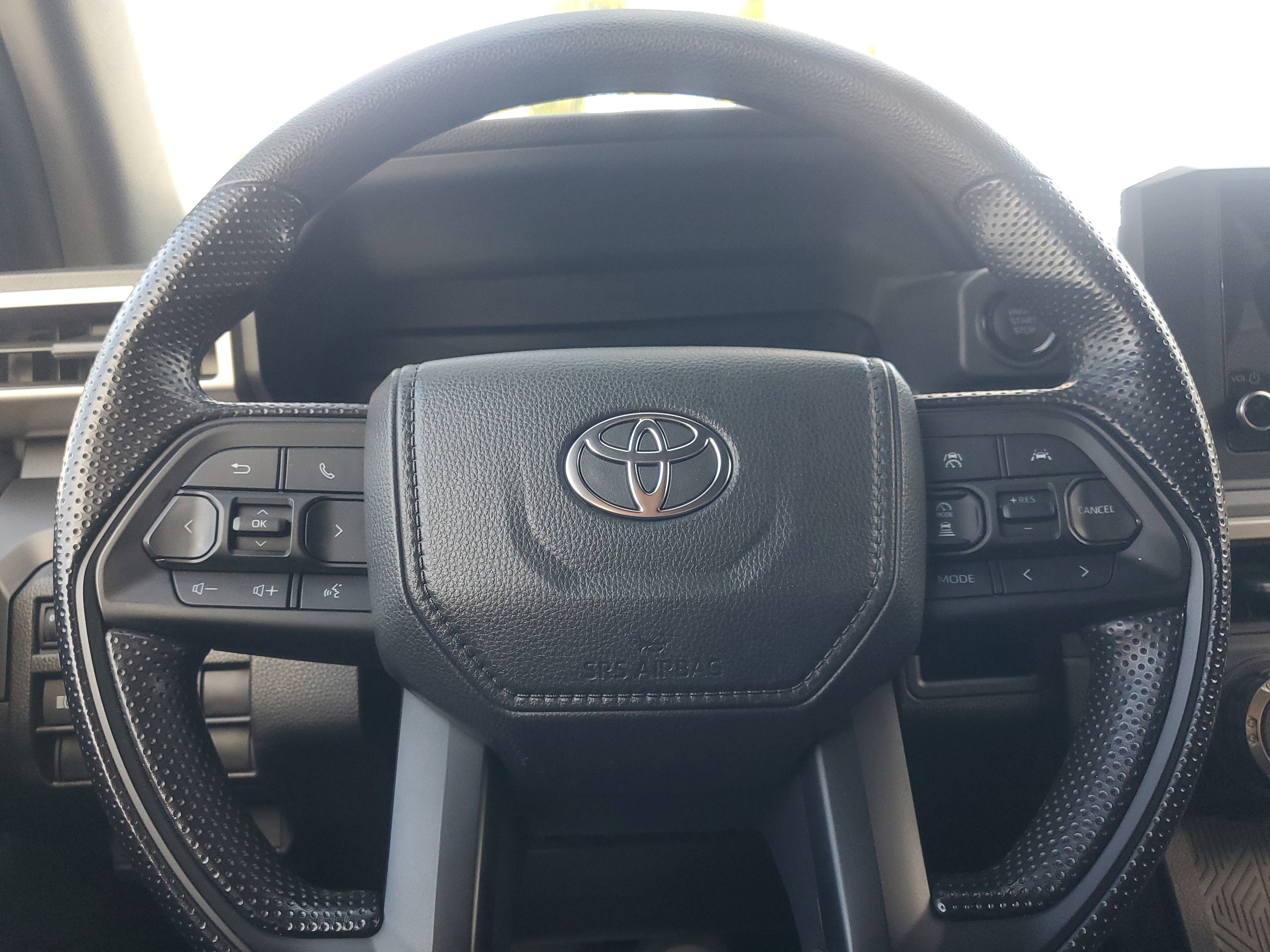 Used 2025 Toyota Tacoma SR AWD/4WD image 14