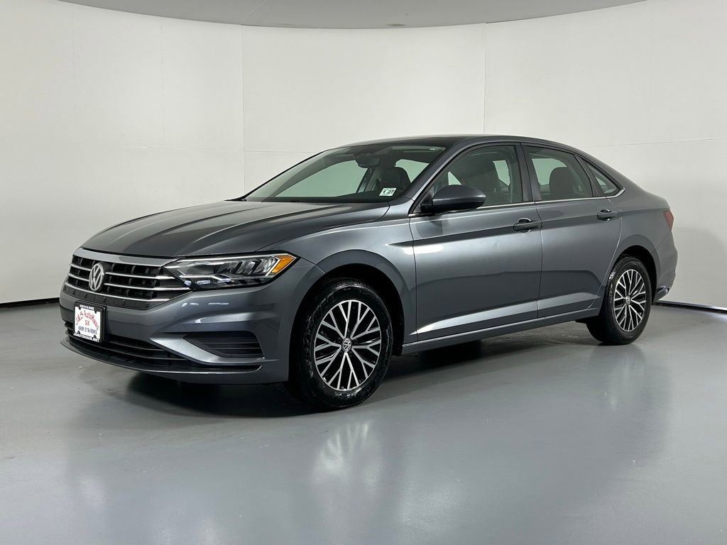 Used 2021 Volkswagen Jetta SE w/ SE Cold Weather Package FWD image 3