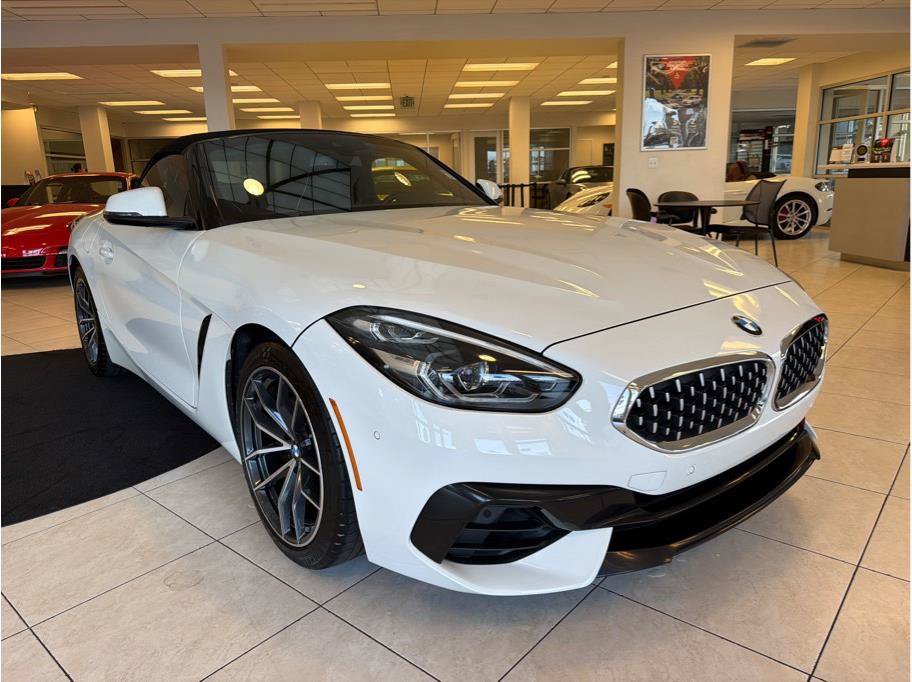 Used 2019 BMW Z4 sDrive30i w/ Convenience Package RWD image 3