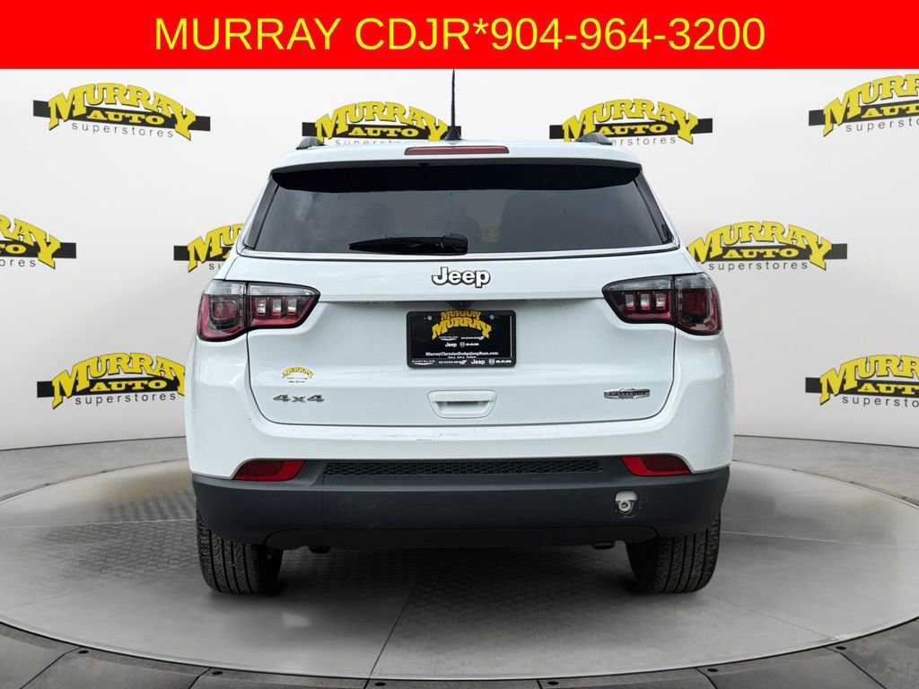 Certified 2024 Jeep Compass Latitude image 4
