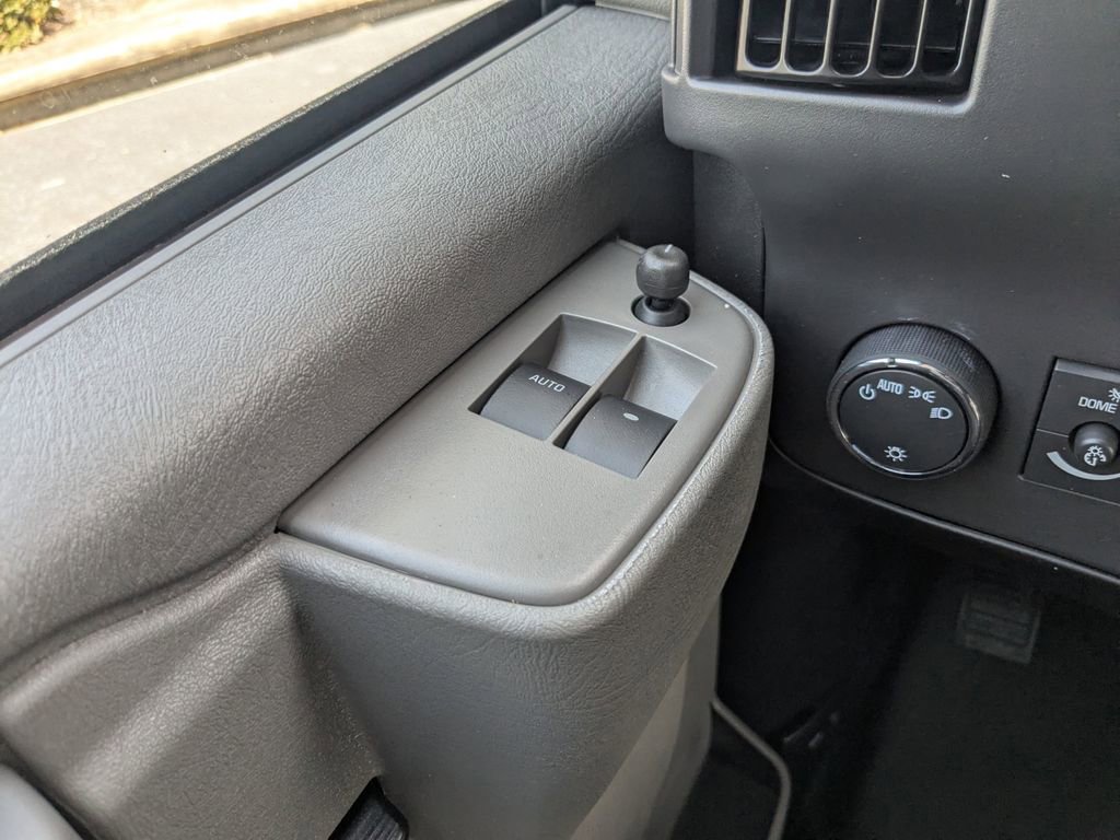 New 2025 Chevrolet Express 2500 w/ Driver Convenience Package image 24