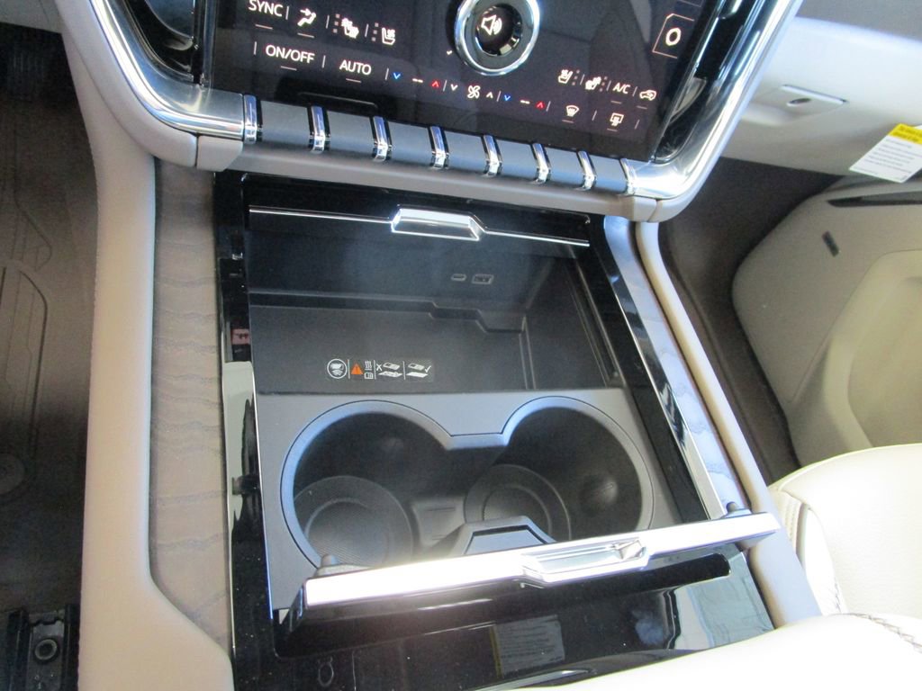 New 2026 GMC Yukon Denali w/ Denali Reserve Package RWD image 48