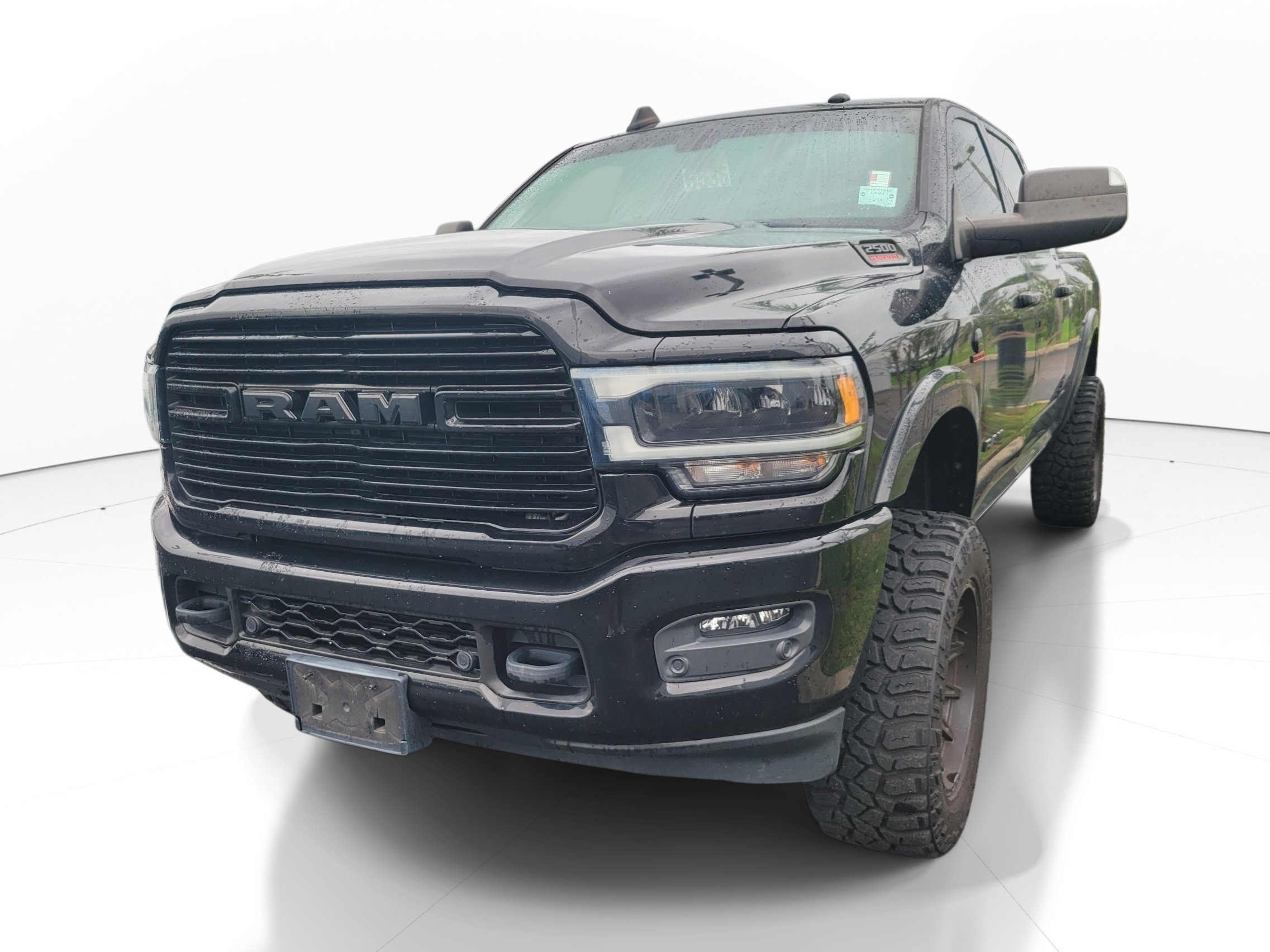 Used 2021 RAM 2500 Laramie w/ Night Edition AWD/4WD image 3