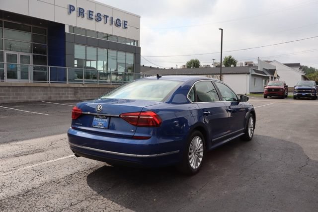 Used 2017 Volkswagen Passat 1.8T SE FWD image 8