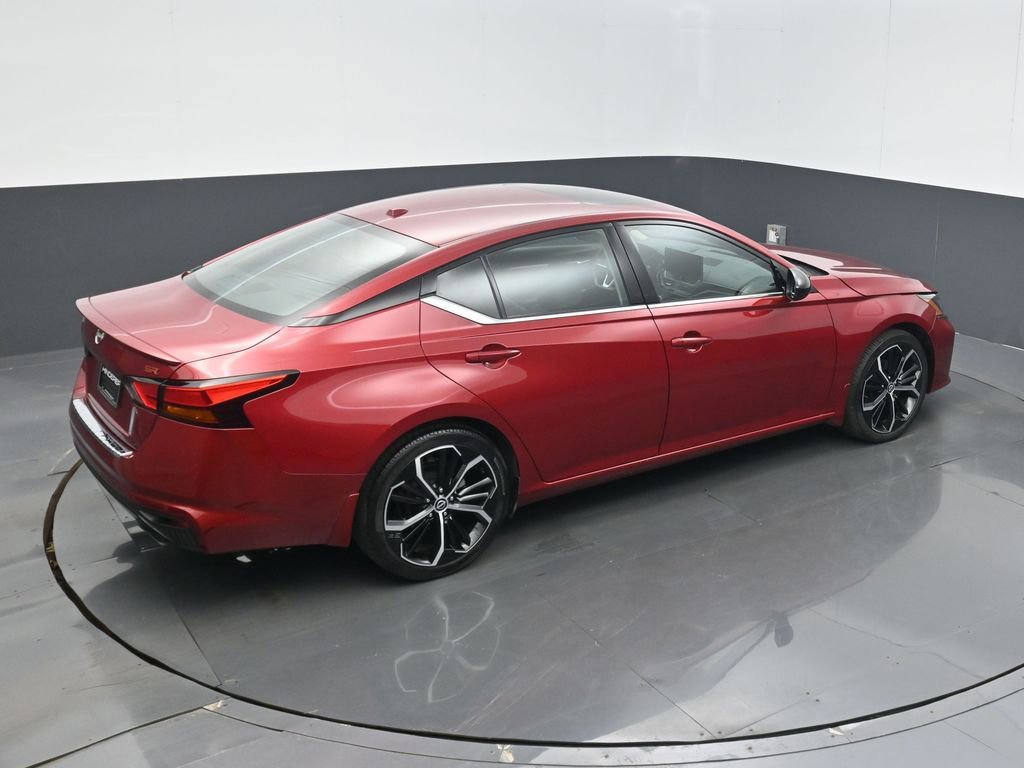 Used 2023 Nissan Altima 2.5 SR w/ SR Premium Package image 21