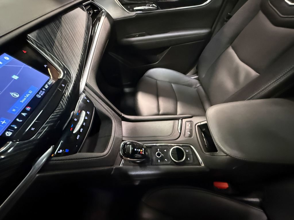 Used 2023 Cadillac XT6 Premium Luxury image 85