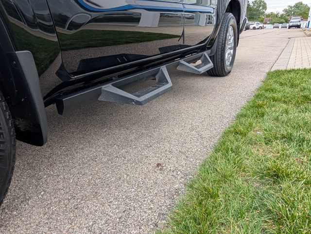 Used 2022 Nissan Frontier SV RWD image 25