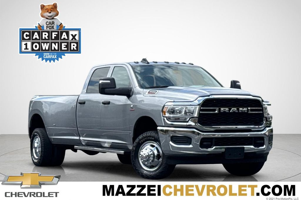 Used 2024 RAM 3500 Tradesman w/ Chrome Appearance Group AWD/4WD image 1
