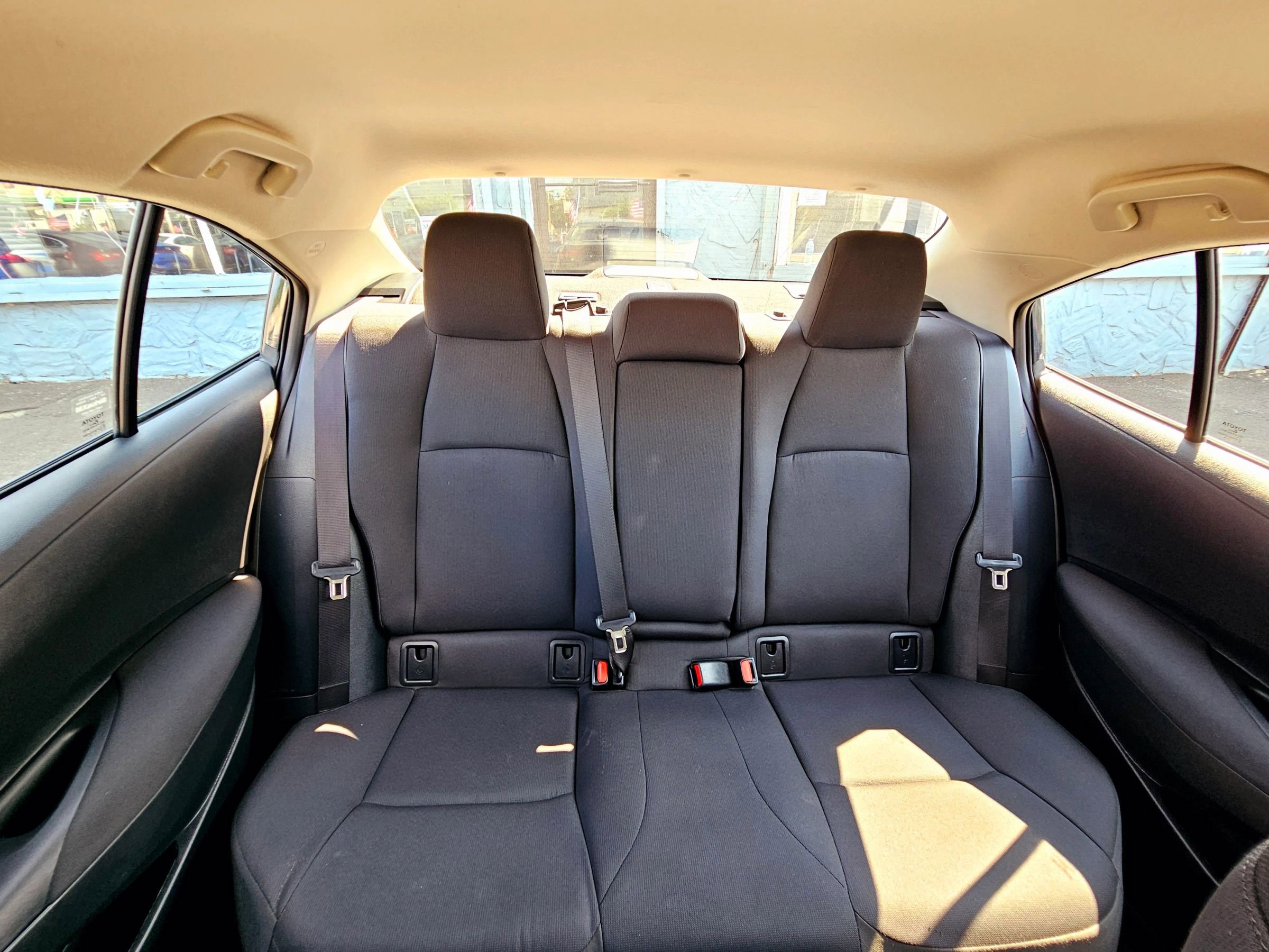Used 2024 Toyota Corolla LE image 31