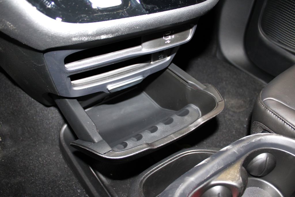 New 2026 Chrysler Pacifica Select image 18