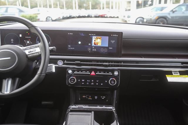 Certified 2025 Hyundai Tucson SEL AWD/4WD image 14