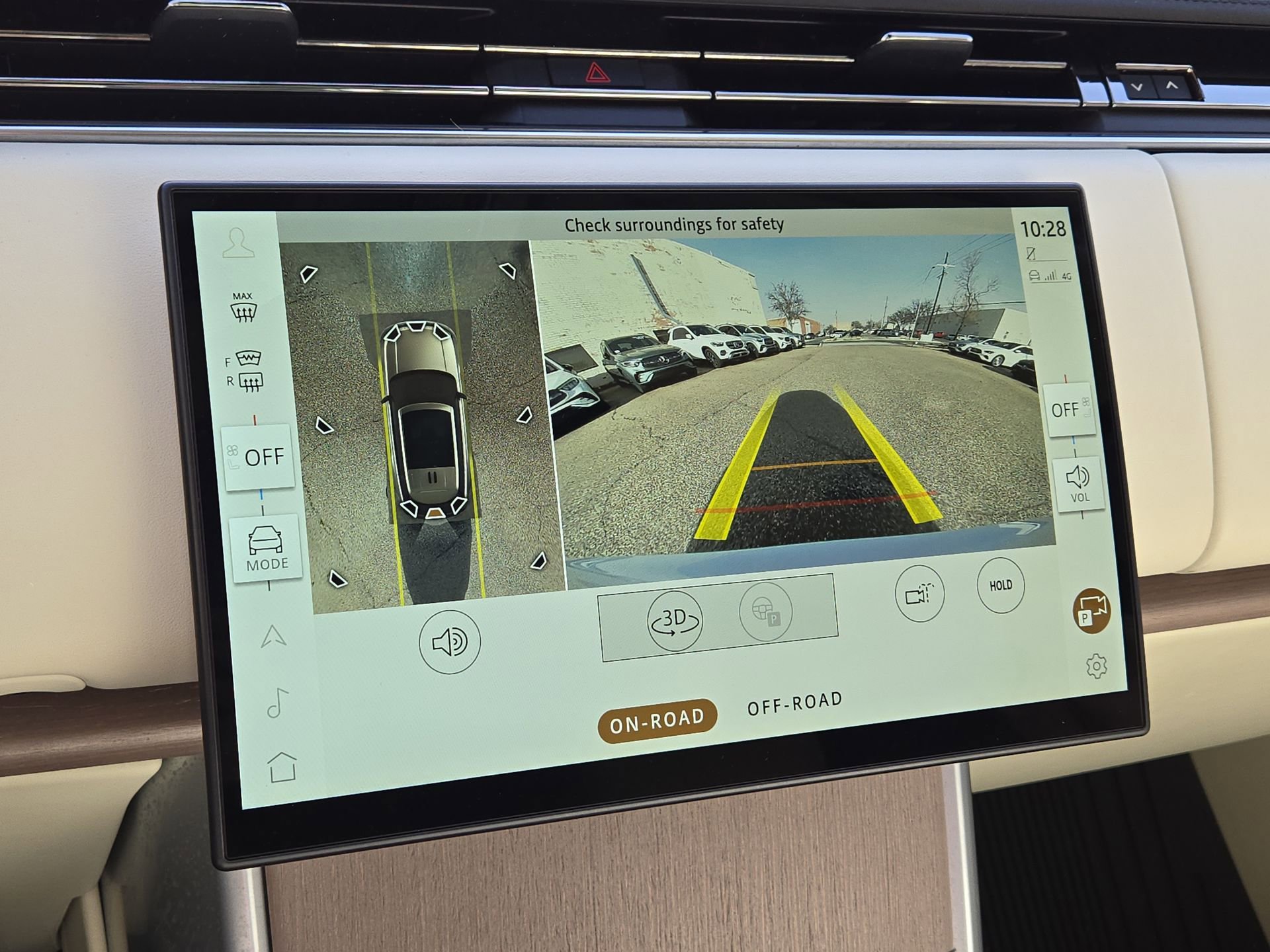 Used 2024 Land Rover Range Rover SE AWD/4WD image 18