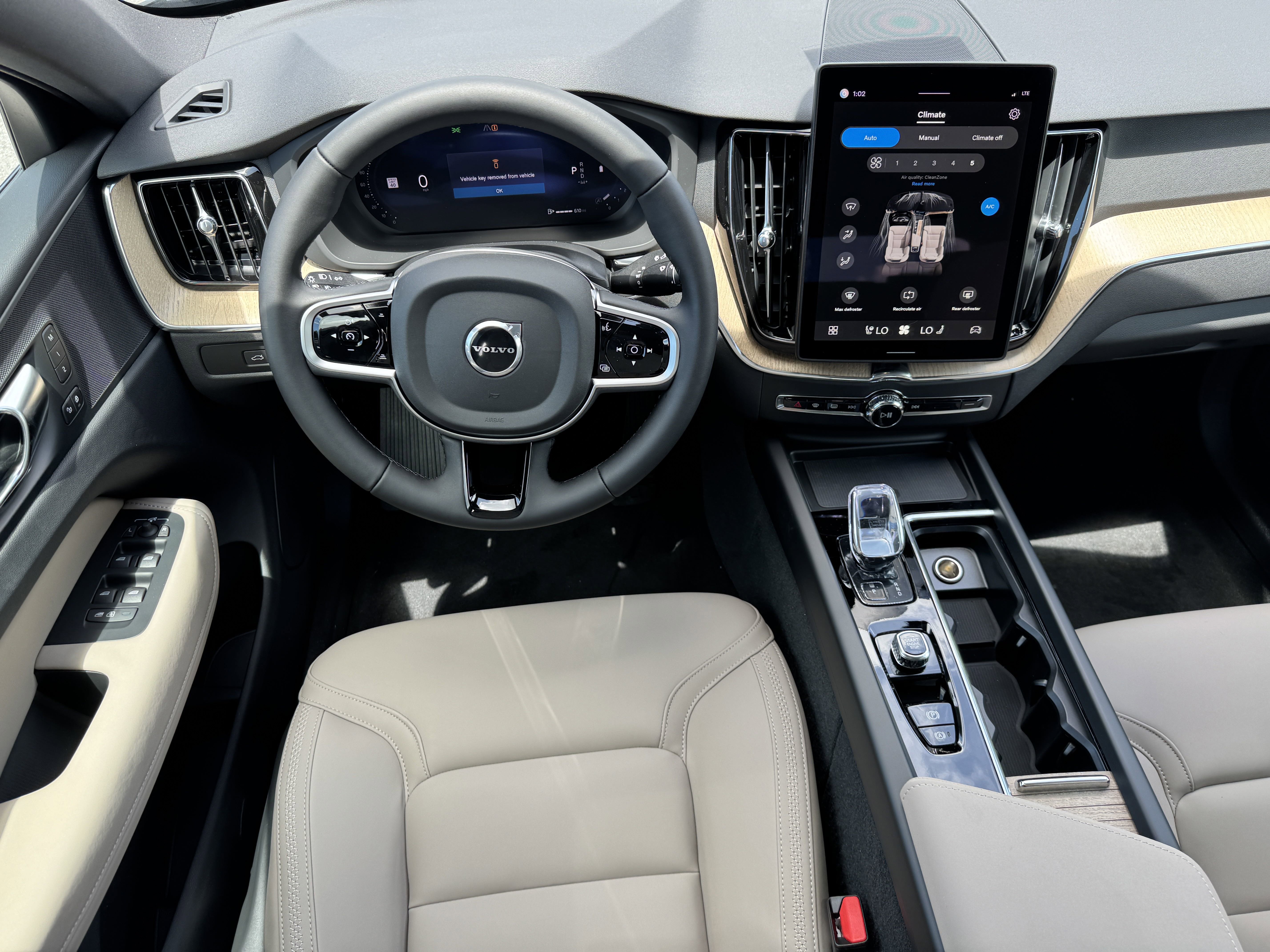 New 2026 Volvo XC60 B5 Core w/ Protection Package image 13