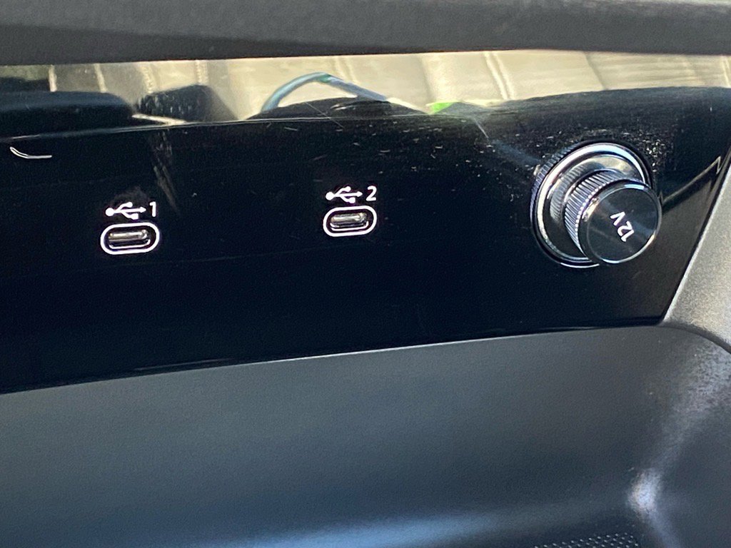 Used 2025 Audi Q6 e-tron Premium Plus w/ Premium Plus image 16