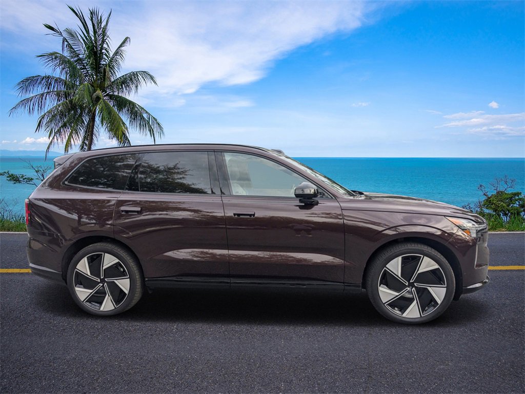 New 2025 Volvo EX90 Ultra image 30
