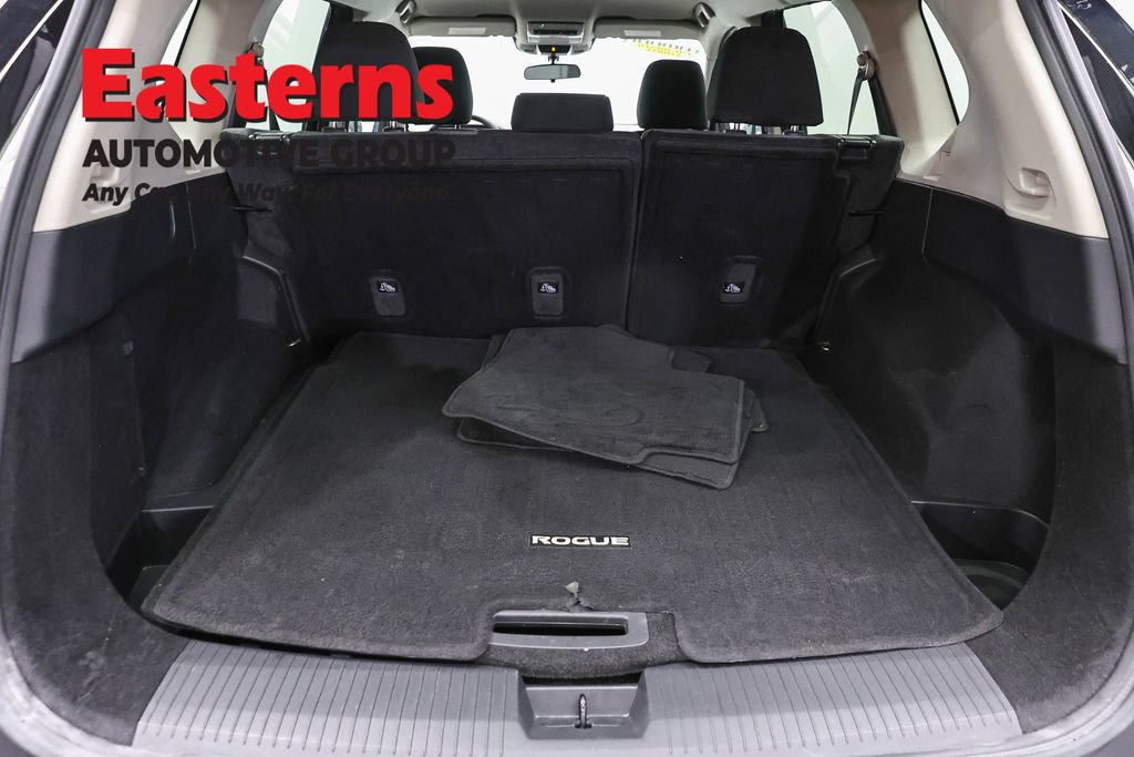 Used 2023 Nissan Rogue SV AWD/4WD image 9