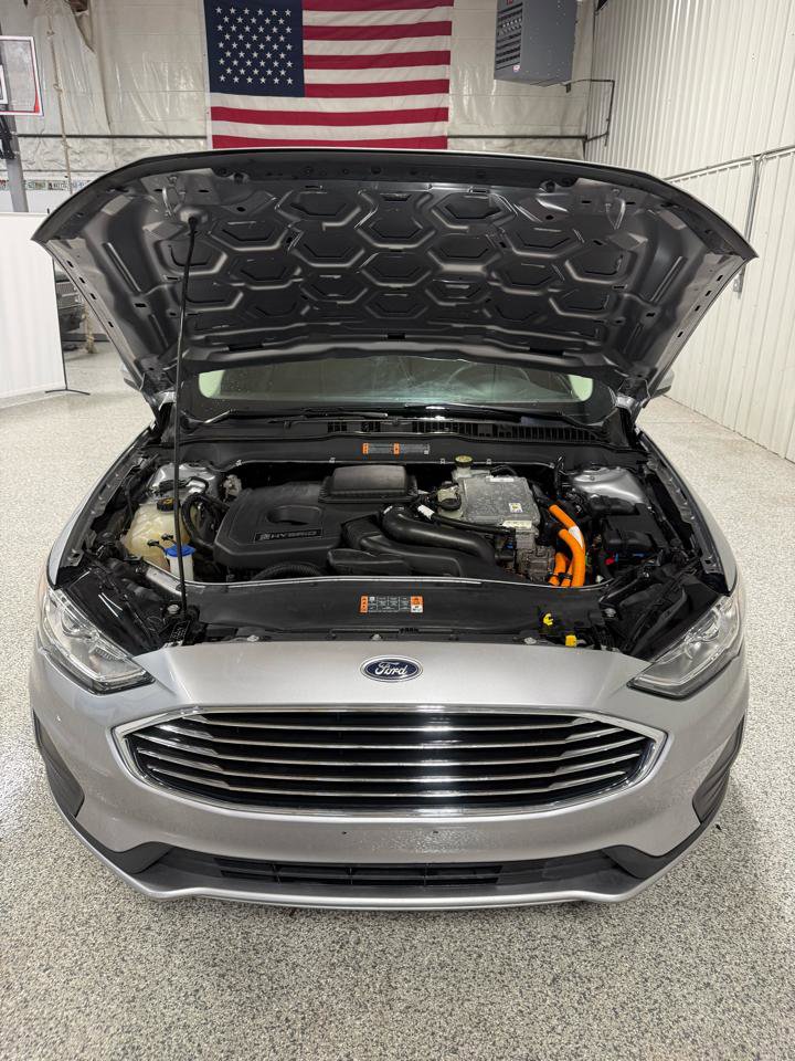 Used 2020 Ford Fusion SE image 21