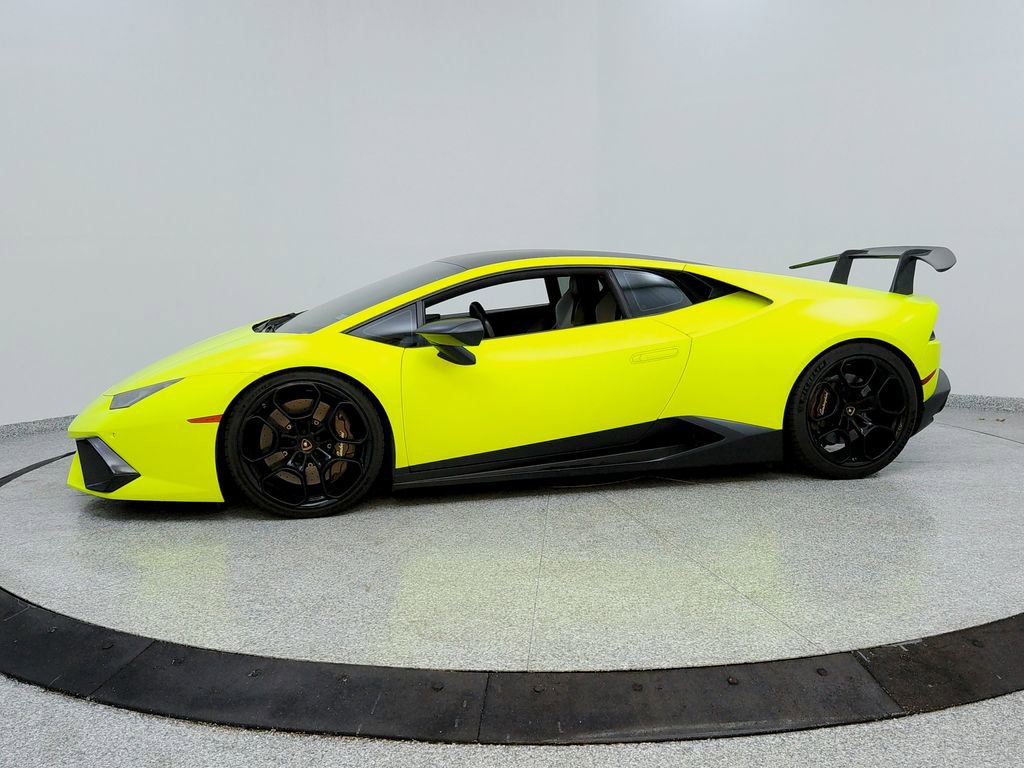 Used 2015 Lamborghini Huracan LP 610-4 image 2