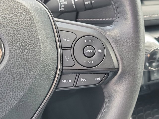 Used 2022 Toyota RAV4 XLE w/ Convenience Package image 32